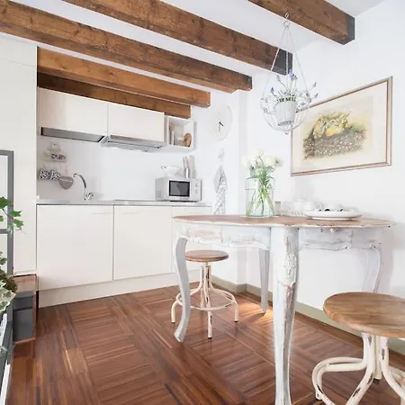 Romantic Loft Porta Venezia Milan