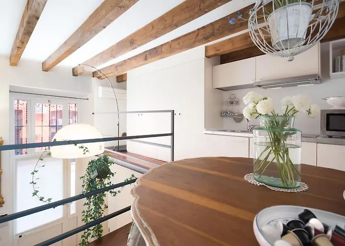 Apartment Romantic Loft Porta Venezia Mailand